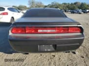 ✅ 2014 Dodge Challenger R/T 100th Anniversary Appearance • VIN: 2C3CDYBT8EH276988 • Lot: 76161214. Wystawiony na Copart z przebiegiem 101 970 mil. Bezpłatny archiwum sprzedaży aukcyjnych z USA i szczegółowy raport historii pojazdu na DreamBid. Zdjęcie 6.