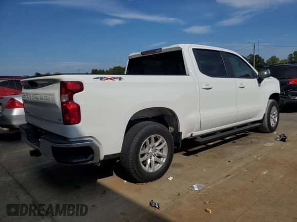 ✅ 2021 Chevrolet Silverado 1500 LT • VIN: 1GCPYJEKXMZ390145 • Lot: 66946484. Wystawiony na Copart z przebiegiem Nie podano. Bezpłatny archiwum sprzedaży aukcyjnych z USA i szczegółowy raport historii pojazdu na DreamBid. Zdjęcie 3.