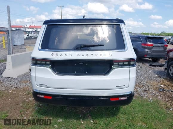 ✅ 2023 Jeep Grand Wagoneer Series III • VIN: 1C4SJVGP5PS503964 • Lot: 42133964. Listed on IAAI with 45,599 mi. Free auction sales archive from the USA and detailed vehicle history report at DreamBid. Image 16.