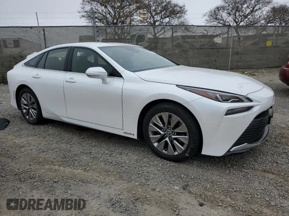 ✅ 2022 Toyota Mirai XLE • VIN: JTDAAAAA8NA006449 • Лот: 50347225. Опубликован ранее на Copart с пробегом 27 699 миль. Бесплатный доступ к архиву аукционных продаж из США и подробный отчёт об истории автомобиля на DreamBid. Изображение 4.