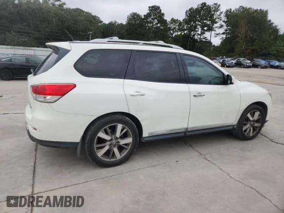 ✅ 2014 Nissan Pathfinder S • VIN: 5N1AR2MM6EC706331 • Lot: 84882825. Wystawiony na Copart z przebiegiem 159 438 mil. Bezpłatny archiwum sprzedaży aukcyjnych z USA i szczegółowy raport historii pojazdu na DreamBid. Zdjęcie 3.