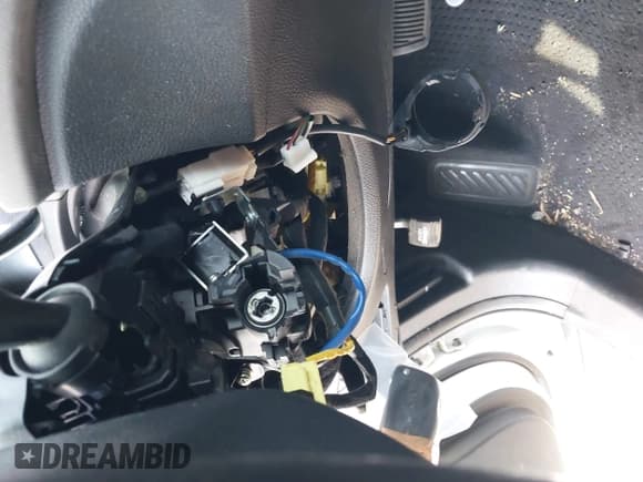 ✅ 2015 Hyundai Santa Fe • VIN: 5XYZTDLB9FG248463 • Лот: 43056598. Опубликован ранее на IAAI с пробегом 128 878 миль. Бесплатный доступ к архиву аукционных продаж из США и подробный отчёт об истории автомобиля на DreamBid. Изображение 6.