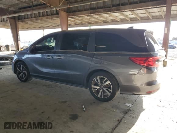 ✅ 2022 Honda Odyssey Touring • VIN: 5FNRL6H85NB043785 • Lot: 81160045. Listed on Copart with 193,024 mi. Free auction sales archive from the USA and detailed vehicle history report at DreamBid. Image 2.