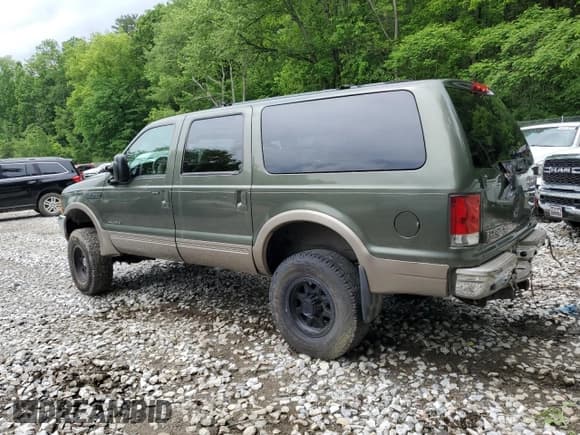✅ 2001 Ford Excursion Limited • VIN: 1FMSU43FX1EB75506 • Lot: 60138175. Listed on Copart with 255,443 mi. Free auction sales archive from the USA and detailed vehicle history report at DreamBid. Image 2.
