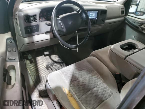 ✅ 2001 Ford F-250 XL • VIN: 1FTNX20L91EC42670 • Lot: 51915215. Listed on Copart with 269,443 mi. Free auction sales archive from the USA and detailed vehicle history report at DreamBid. Image 8.