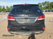 ✅ 2017 Hyundai Santa Fe SE • VIN: KM8SN4HF7HU197355 • Лот: 49235133. Опубликован ранее на Copart с пробегом 92 591 миль. Бесплатный доступ к архиву аукционных продаж из США и подробный отчёт об истории автомобиля на DreamBid. Изображение 6.