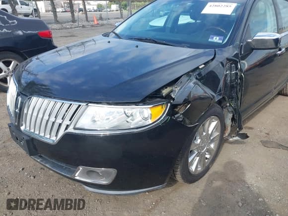 ✅ 2012 Lincoln MKZ • VIN: 3LNHL2JC7CR824799 • Lot: 42802285. Listed on IAAI with 63,465 mi. Free auction sales archive from the USA and detailed vehicle history report at DreamBid. Image 6.
