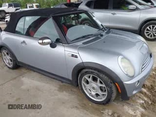 ✅ 2006 MINI Convertible S • VIN: WMWRH33556TL93023 • Lot: 42744691. Wystawiony na IAAI z przebiegiem 128 192 mil. Bezpłatny archiwum sprzedaży aukcyjnych z USA i szczegółowy raport historii pojazdu na DreamBid. Zdjęcie 1.