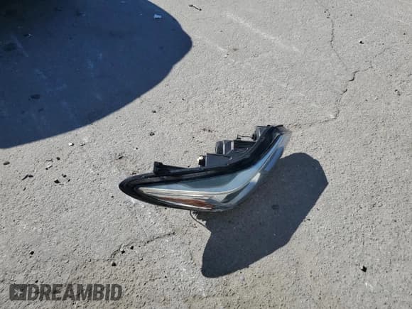 ✅ 2018 Chevrolet Cruze LS • VIN: 1G1BC5SM6J7154968 • Лот: 92444655. Опубликован ранее на Copart с пробегом 113 853 миль. Бесплатный доступ к архиву аукционных продаж из США и подробный отчёт об истории автомобиля на DreamBid. Изображение 12.