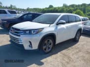 ✅ 2017 Toyota Highlander Limited • VIN: 5TDDZRFH9HS356688 • Lot: 42570577. Listed on IAAI with 86,764 mi. Free auction sales archive from the USA and detailed vehicle history report at DreamBid. Image 2.