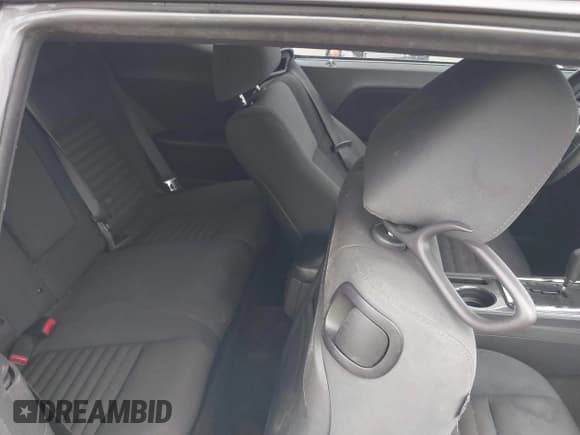 ✅ 2011 Dodge Challenger • VIN: 2B3CJ4DG9BH602419 • Lot: 40753257. Wystawiony na IAAI z przebiegiem 124 282 mil. Bezpłatny archiwum sprzedaży aukcyjnych z USA i szczegółowy raport historii pojazdu na DreamBid. Zdjęcie 8.