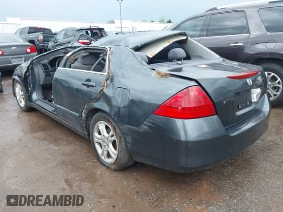 ✅ 2007 Honda Accord LX SE • VIN: JHMCM56377C003100 • Лот: 42113282. Опубликован ранее на IAAI с пробегом 191 071 миль. Бесплатный доступ к архиву аукционных продаж из США и подробный отчёт об истории автомобиля на DreamBid. Изображение 3.
