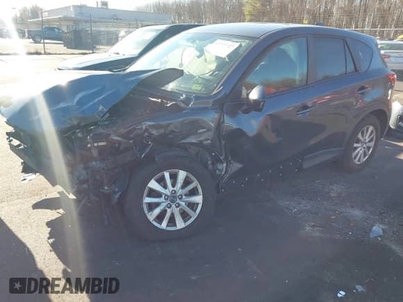 ✅ 2013 Mazda CX-5 Touring • VIN: JM3KE4CE2D0126768 • Lot: 43727727. Wystawiony na IAAI z przebiegiem 159 623 mil. Bezpłatny archiwum sprzedaży aukcyjnych z USA i szczegółowy raport historii pojazdu na DreamBid. Zdjęcie 2.