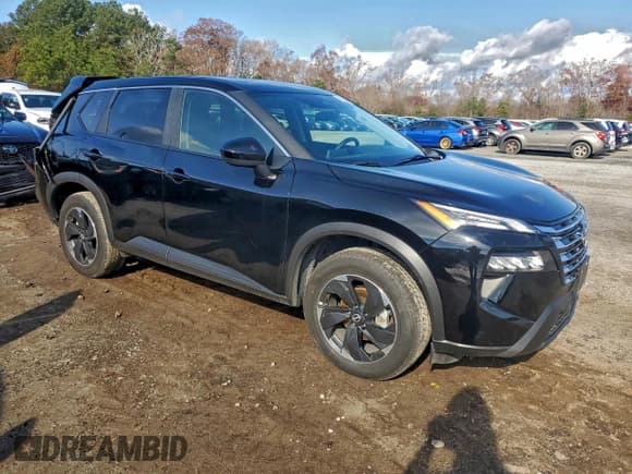 ✅ 2025 Nissan Rogue SV • VIN: 5N1BT3BB5SC815713 • Lot: 93785535. Listed on Copart with 21,767 mi. Free auction sales archive from the USA and detailed vehicle history report at DreamBid. Image 4.