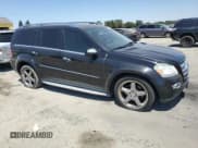 ✅ 2009 Mercedes-Benz GL 550 • VIN: 4JGBF86E59A451808 • Lot: 60278765. Wystawiony na Copart z przebiegiem 136 401 mil. Bezpłatny archiwum sprzedaży aukcyjnych z USA i szczegółowy raport historii pojazdu na DreamBid. Zdjęcie 4.