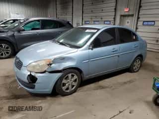2008 Hyundai Accent GLS z VIN KMHCN46C68U210271, wystawiony jako Copart lot #82897224 z przebiegiem 154 763 mil mil oraz Nie do naprawy • Non repairable. Historia ofert i sprzedaży dostępna na DreamBid. Obrazek 1.