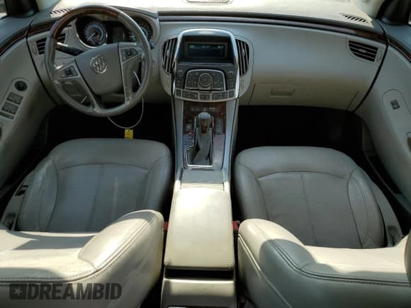 ✅ 2010 Buick LaCrosse CXL • VIN: 1G4GC5EG1AF154901 • Lot: 92224195. Wystawiony na Copart z przebiegiem 144 950 mil. Bezpłatny archiwum sprzedaży aukcyjnych z USA i szczegółowy raport historii pojazdu na DreamBid. Zdjęcie 8.