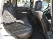 ✅ 2011 Mitsubishi Endeavor • VIN: 4A4JM3ASXBE021026 • Lot: 74009064. Wystawiony na Copart z przebiegiem 161 160 mil. Bezpłatny archiwum sprzedaży aukcyjnych z USA i szczegółowy raport historii pojazdu na DreamBid. Zdjęcie 10.