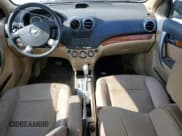 ✅ 2009 Chevrolet Aveo 2LT • VIN: KL1TG66E89B664635 • Lot: 51360075. Wystawiony na Copart z przebiegiem 37 538 mil. Bezpłatny archiwum sprzedaży aukcyjnych z USA i szczegółowy raport historii pojazdu na DreamBid. Zdjęcie 8.