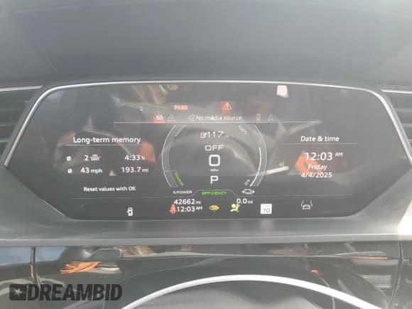 ✅ 2022 Audi e-tron Premium Plus • VIN: WA1LAAGE5NB021918 • Lot: 88352465. Listed on Copart with 42,662 mi. Free auction sales archive from the USA and detailed vehicle history report at DreamBid. Image 9.