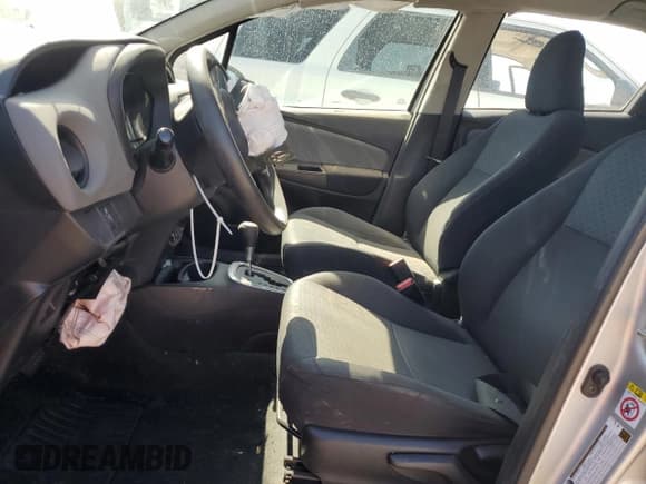 ✅ 2017 Toyota Yaris L • VIN: VNKKTUD39HA082979 • Лот: 53203325. Опубликован ранее на Copart с пробегом 139 200 миль. Бесплатный доступ к архиву аукционных продаж из США и подробный отчёт об истории автомобиля на DreamBid. Изображение 7.