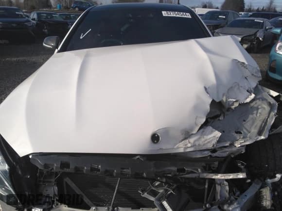 ✅ 2017 Mercedes-Benz C 63 S AMG • VIN: 55SWF8HB6HU188032 • Lot: 82704544. Wystawiony na Copart z przebiegiem 68 176 mil. Bezpłatny archiwum sprzedaży aukcyjnych z USA i szczegółowy raport historii pojazdu na DreamBid. Zdjęcie 11.