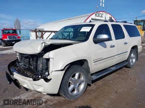 ✅ 2012 Chevrolet Suburban LTZ • VIN: 1GNSKKE77CR101774 • Lot: 41614875. Listed on IAAI with 207,263 mi. Free auction sales archive from the USA and detailed vehicle history report at DreamBid. Image 2.