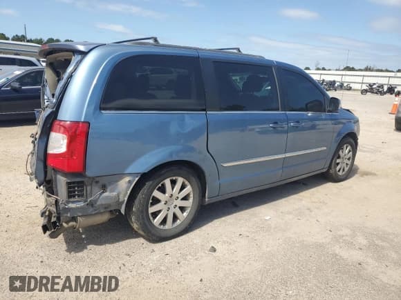 ✅ 2011 Chrysler Town & Country Touring L • VIN: 2A4RR8DG1BR782718 • Lot: 84973865. Wystawiony na Copart z przebiegiem 245 274 mil. Bezpłatny archiwum sprzedaży aukcyjnych z USA i szczegółowy raport historii pojazdu na DreamBid. Zdjęcie 3.
