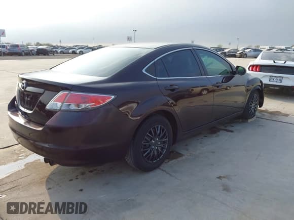 ✅ 2011 Mazda 6 i Sport • VIN: 1YVHZ8BH9B5M08068 • Lot: 43776284. Listed on IAAI with 229,524 mi. Free auction sales archive from the USA and detailed vehicle history report at DreamBid. Image 4.