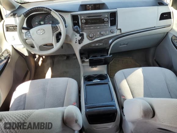 ✅ 2011 Toyota Sienna LE AAS • VIN: 5TDKK3DC3BS059066 • Lot: 71255895. Listed on Copart with 162,739 mi. Free auction sales archive from the USA and detailed vehicle history report at DreamBid. Image 8.