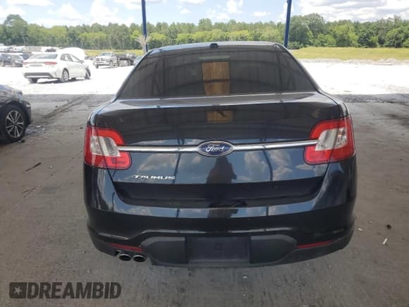 ✅ 2010 Ford Taurus SE • VIN: 1FAHP2DW4AG132086 • Lot: 64817615. Listed on Copart with 223,980 mi. Free auction sales archive from the USA and detailed vehicle history report at DreamBid. Image 6.