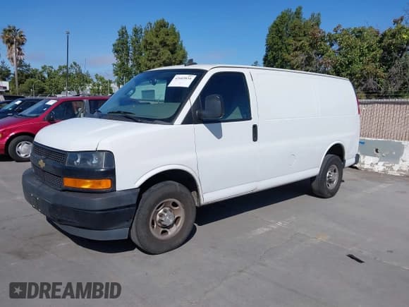 ✅ 2021 Chevrolet Express Cargo • VIN: 1GCWGAFP5M1154767 • Lot: 42603834. Listed on IAAI with 129,116 mi. Free auction sales archive from the USA and detailed vehicle history report at DreamBid. Image 17.