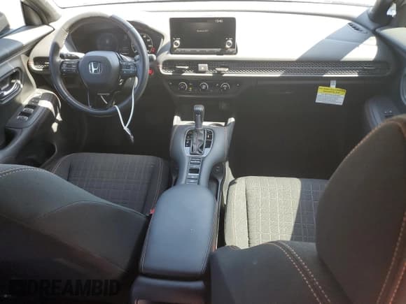 ✅ 2024 Honda HR-V Sport • VIN: 3CZRZ2H51RM735938 • Лот: 58872545. Опубликован ранее на Copart с пробегом 18 011 миль. Бесплатный доступ к архиву аукционных продаж из США и подробный отчёт об истории автомобиля на DreamBid. Изображение 8.