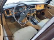 ✅ 1984 Jaguar XJ • VIN: SAJAV1348EC378486 • Лот: 71057415. Опубликован ранее на Copart с пробегом 129 417 миль. Бесплатный доступ к архиву аукционных продаж из США и подробный отчёт об истории автомобиля на DreamBid. Изображение 8.