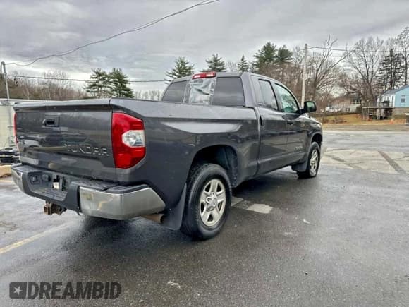 ✅ 2018 Toyota Tundra SR • VIN: 5TFUM5F10JX078287 • Лот: 95252935. Опубликован ранее на Copart с пробегом Не указан. Бесплатный доступ к архиву аукционных продаж из США и подробный отчёт об истории автомобиля на DreamBid. Изображение 3.
