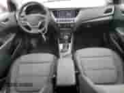 2020 Hyundai Accent Limited z VIN 3KPC34A69LE097998, wystawiony jako Copart lot #74094674 z przebiegiem 26 412 mil mil oraz Szkoda całkowita • Salvage title. Historia ofert i sprzedaży dostępna na DreamBid. Obrazek 8.