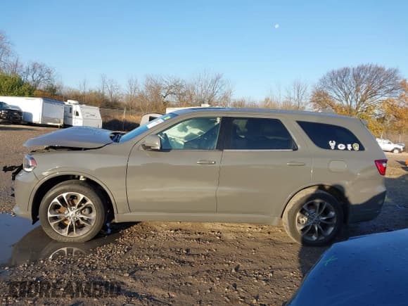 ✅ 2020 Dodge Durango GT Plus • VIN: 1C4RDJDG9LC130662 • Lot: 43649531. Listed on IAAI with 130,501 mi. Free auction sales archive from the USA and detailed vehicle history report at DreamBid. Image 15.