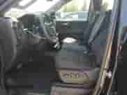 2025 Chevrolet Silverado 1500 Custom z VIN 3GCPKBEK9SG284659, wystawiony jako Copart lot #60167165 z przebiegiem 610 mil mil oraz Szkoda całkowita • Salvage title. Historia ofert i sprzedaży dostępna na DreamBid. Obrazek 7.