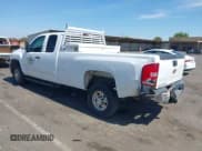✅ 2008 Chevrolet Silverado 2500HD 1LT • VIN: 1GCHK29K88E214195 • Lot: 42606508. Wystawiony na IAAI z przebiegiem 144 506 mil. Bezpłatny archiwum sprzedaży aukcyjnych z USA i szczegółowy raport historii pojazdu na DreamBid. Zdjęcie 3.
