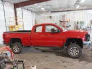 ✅ 2015 Chevrolet Silverado 2500HD LT • VIN: 1GC2KVEG5FZ501928 • Lot: 42460213. Wystawiony na IAAI z przebiegiem Nie podano. Bezpłatny archiwum sprzedaży aukcyjnych z USA i szczegółowy raport historii pojazdu na DreamBid. Zdjęcie 13.