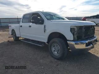 ✅ 2019 Ford F-250 XL • VIN: 1FT7W2B66KEF33762 • Lot: 43725070. Wystawiony na IAAI z przebiegiem Nie podano. Bezpłatny archiwum sprzedaży aukcyjnych z USA i szczegółowy raport historii pojazdu na DreamBid. Zdjęcie 1.