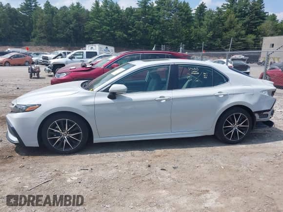 2023 Toyota Camry SE with VIN 4T1T11BK5PU089206, listed as a IAAI auction lot 42751729 with 14,798 mi miles and . Bid and sale history available at DreamBid. Image 15.