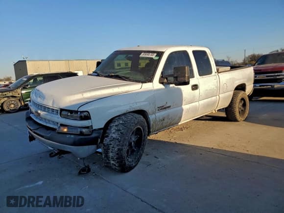 ✅ 2002 Chevrolet Silverado 2500HD LS • VIN: 1GCHC29192E142757 • Lot: 95698785. Wystawiony na Copart z przebiegiem 261 144 mil. Bezpłatny archiwum sprzedaży aukcyjnych z USA i szczegółowy raport historii pojazdu na DreamBid. Zdjęcie 1.