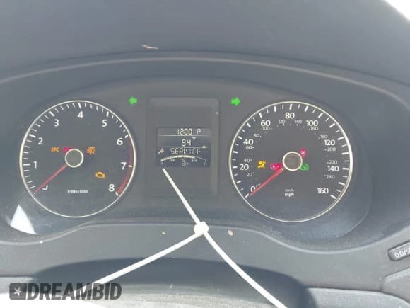 ✅ 2013 Volkswagen Jetta SE • VIN: 3VWDP7AJ3DM221329 • Lot: 42483446. Wystawiony na IAAI z przebiegiem 94 378 mil. Bezpłatny archiwum sprzedaży aukcyjnych z USA i szczegółowy raport historii pojazdu na DreamBid. Zdjęcie 7.