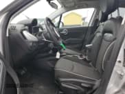 ✅ 2018 FIAT 500X Blue Sky Edition • VIN: ZFBCFYAB7JP645623 • Лот: 84106254. Опубликован ранее на Copart с пробегом 105 667 миль. Бесплатный доступ к архиву аукционных продаж из США и подробный отчёт об истории автомобиля на DreamBid. Изображение 7.