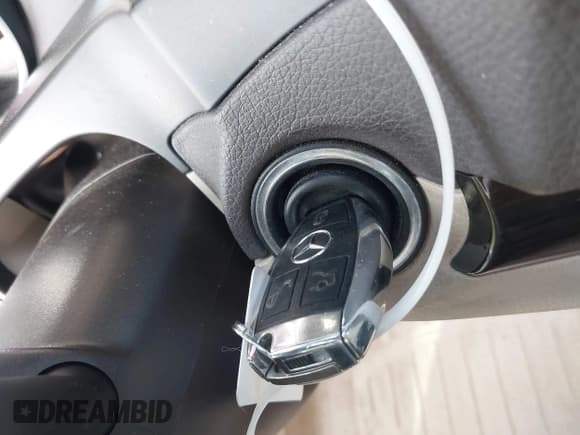 ✅ 2017 Mercedes-Benz E 400 • VIN: WDDKJ6FB3HF357589 • Lot: 43683599. Listed on IAAI with 89,408 mi. Free auction sales archive from the USA and detailed vehicle history report at DreamBid. Image 11.