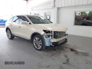 ✅ 2016 Lincoln MKX Reserve • VIN: 2LMTJ8LP8GBL52043 • Lot: 43446972. Listed on IAAI with 82,162 mi. Free auction sales archive from the USA and detailed vehicle history report at DreamBid. Image 1.
