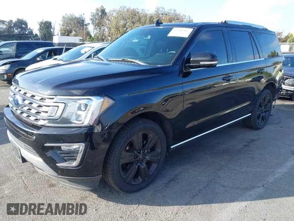 ✅ 2019 Ford Expedition Limited • VIN: 1FMJU1KT7KEA58792 • Lot: 43501966. Wystawiony na IAAI z przebiegiem 95 152 mil. Bezpłatny archiwum sprzedaży aukcyjnych z USA i szczegółowy raport historii pojazdu na DreamBid. Zdjęcie 18.