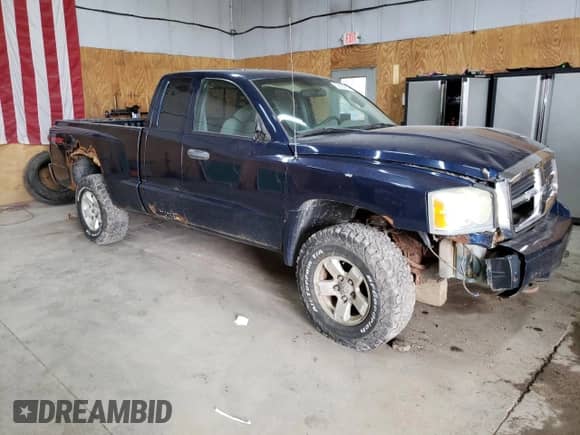 2006 Dodge Dakota SLT with VIN 1D7HW42N26S501699, listed as a Copart auction lot 59093285 with 180,412 mi miles and Salvage title. Bid and sale history available at DreamBid. Image 4.