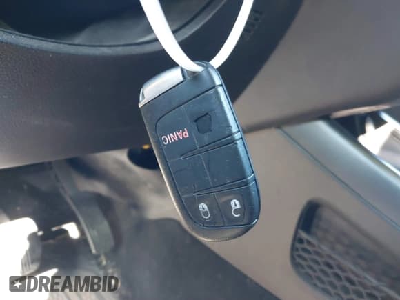 ✅ 2017 Dodge Journey Crossroad Plus • VIN: 3C4PDCGG7HT556604 • Lot: 41883469. Listed on IAAI with 139,194 mi. Free auction sales archive from the USA and detailed vehicle history report at DreamBid. Image 11.